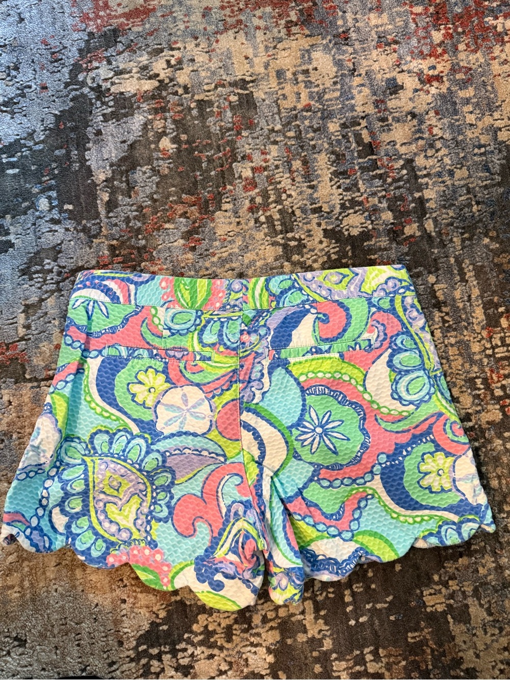 Lilly Pulitzer Buttercup Scalloped Hem Shorts - Picture 2 of 5